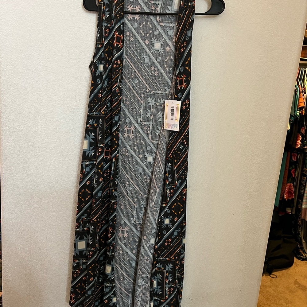 New with tags Lula roe joy Size small